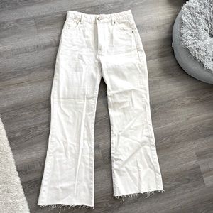 Rollas east coast cropped Flare - size 26 - off white/cream color.